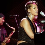 Cayman Jazz Fest: Headliner Alicia Keys Stole the Show