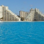 The World’s Largest Swimming Pool is in Chile, Next to the Ocean