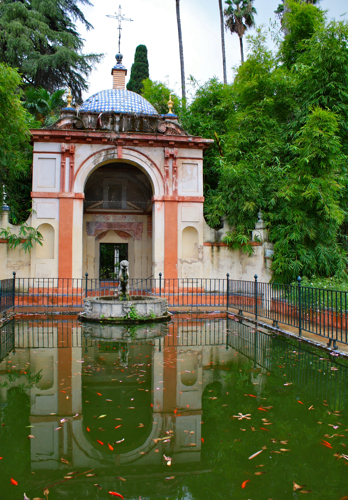 The beautiful garden in the Alcazar of Seville, Spain. #reflection seville spain