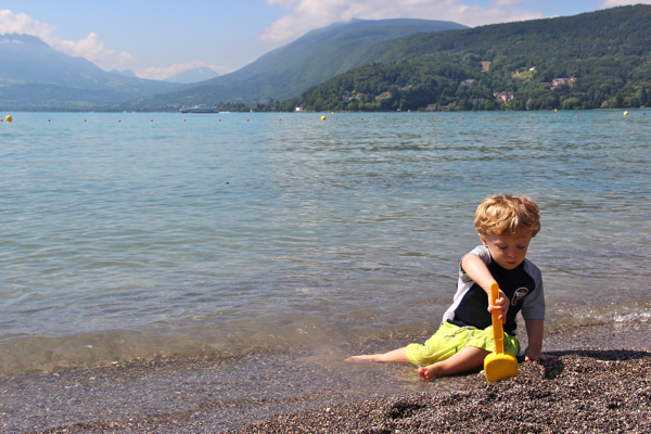 Traveling with a #toddler can be tough but it's also a lot of fun! Here's the two-and-a-half-year-old in Annecy, #France! #travel
